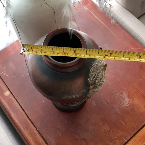 The Bradford Exchange 2007 "Ancient Spirits" 15" Vase Retired animal‎ brown - Picture 9 of 10